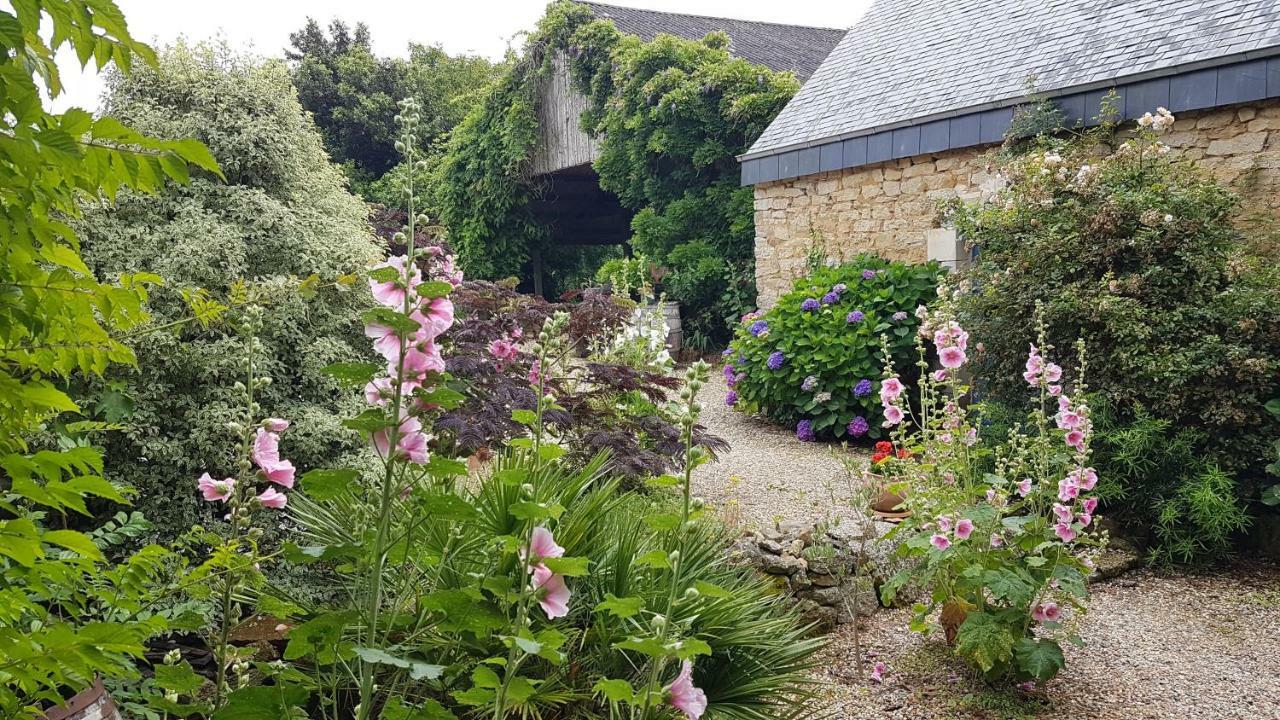 La Ferme De Kerhors Hotel Tréméoc Exterior foto